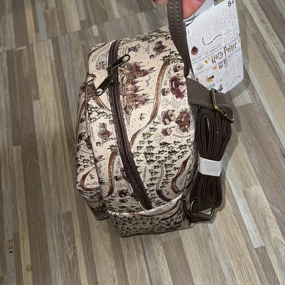 LOUNGEFLY Harry Potter school grounds pattern 2 - Picture 3 of 6